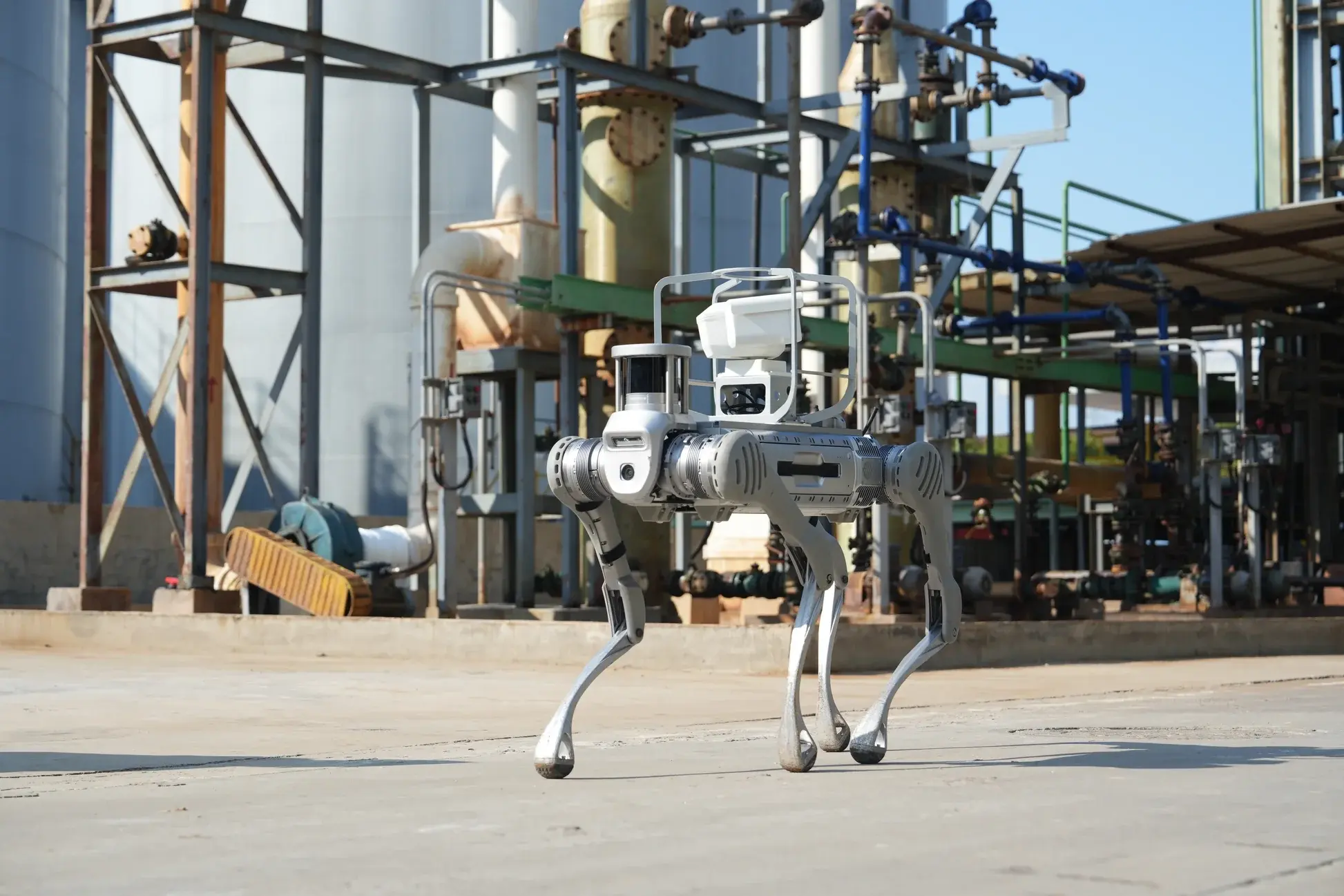 Unitree B2 monitoring equipment